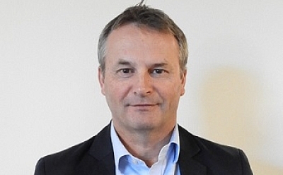 Headshot of Neil Starkie